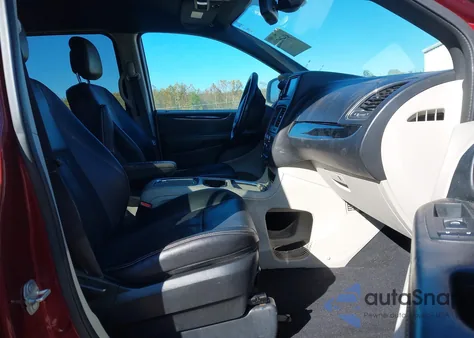 2019 Dodge Grand Caravan Sxt from USA, damaged, VIN 2C4RDGCG0KR585619